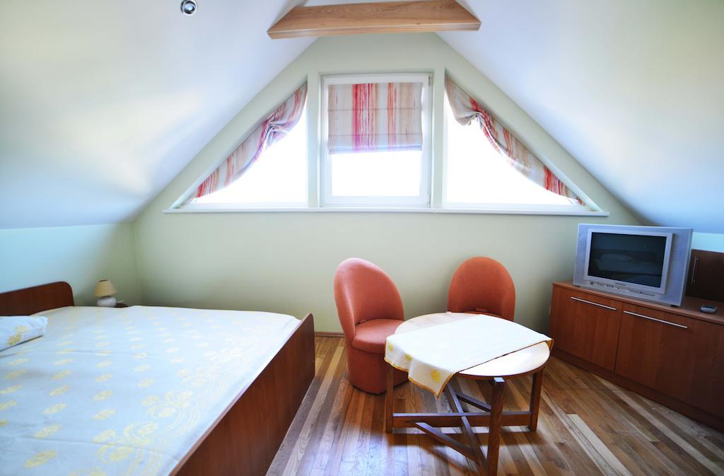 Birutes Apartments Паланга Стая снимка